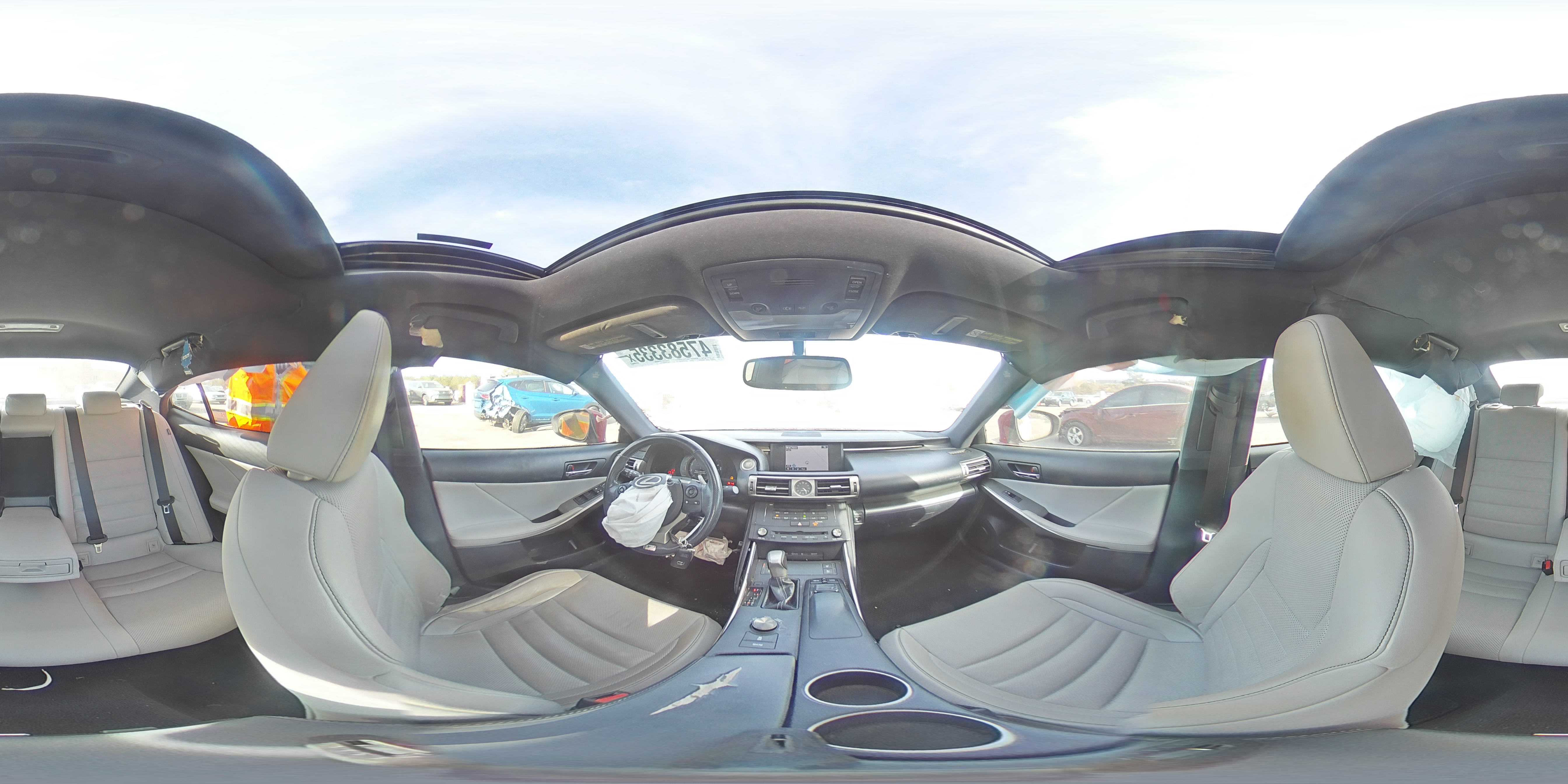 2015 Lexus IS - Image 12