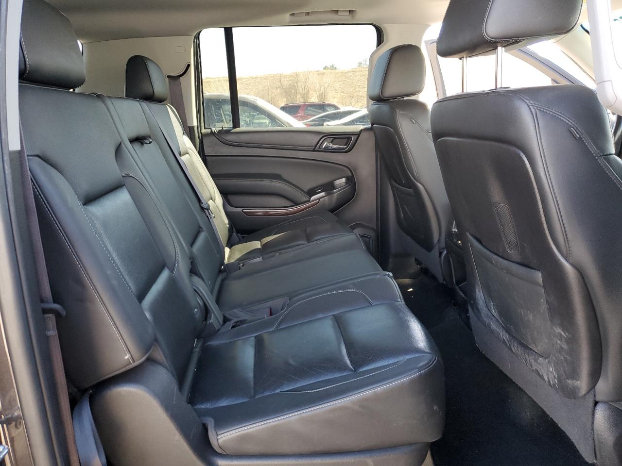 2016 GMC Yukon - Image 11