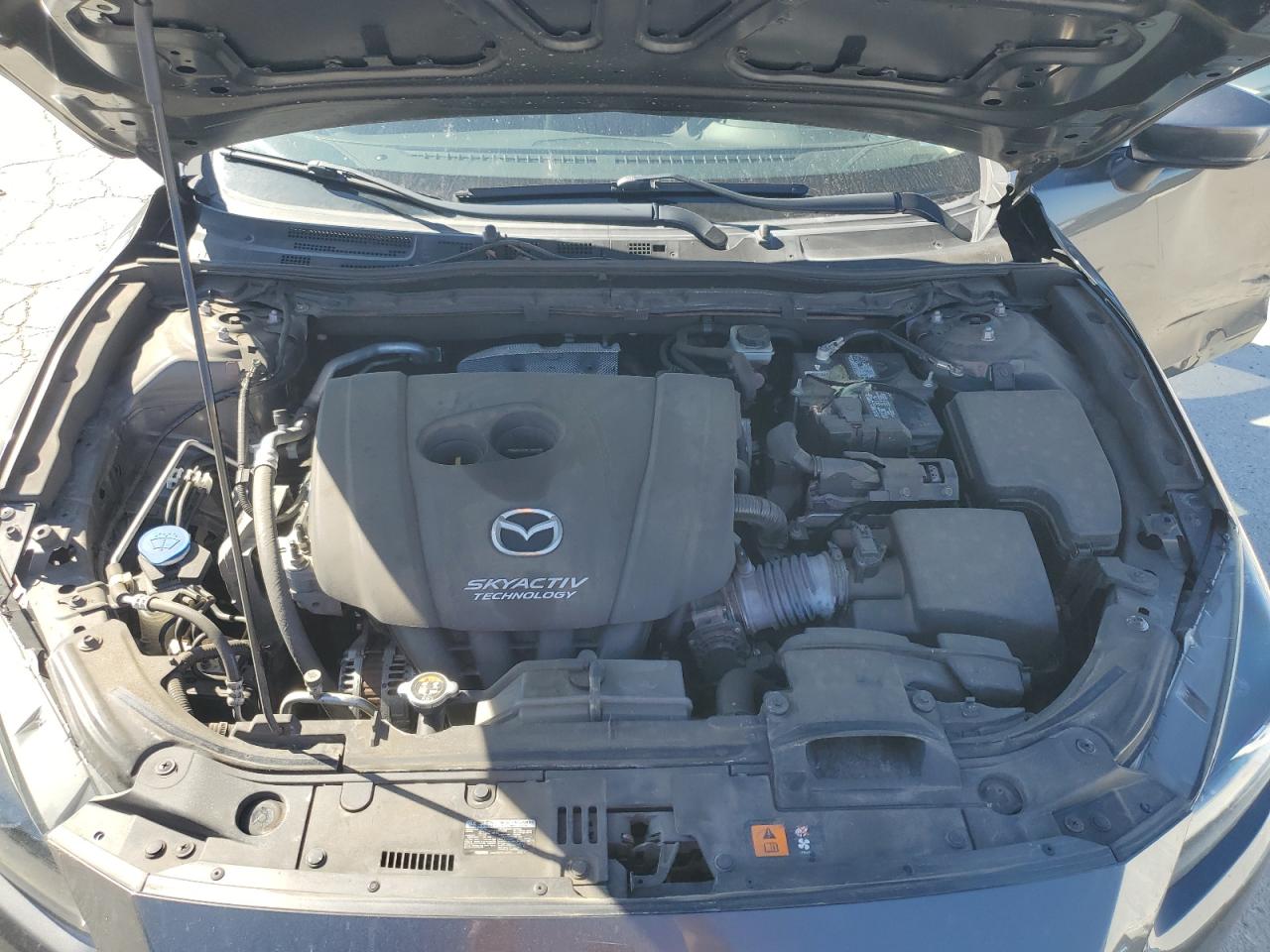 2017 Mazda 3 - Image 12