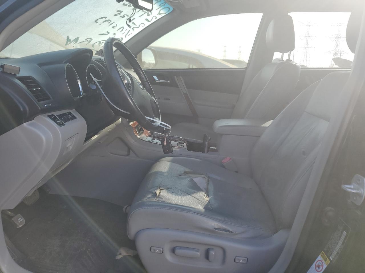 2013 Toyota Highlander - Image 7
