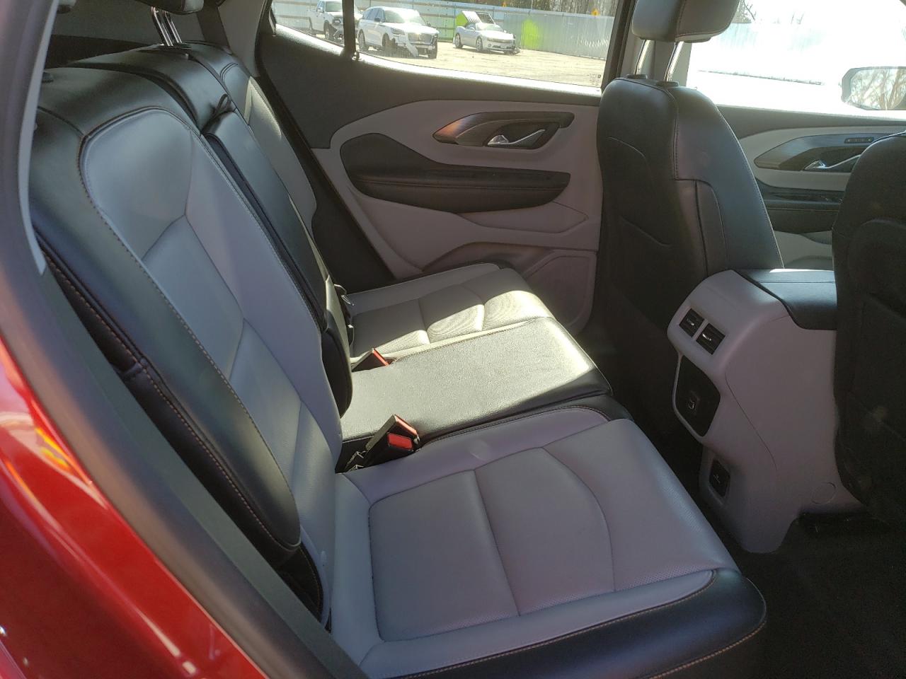 2018 GMC Terrain - Image 11
