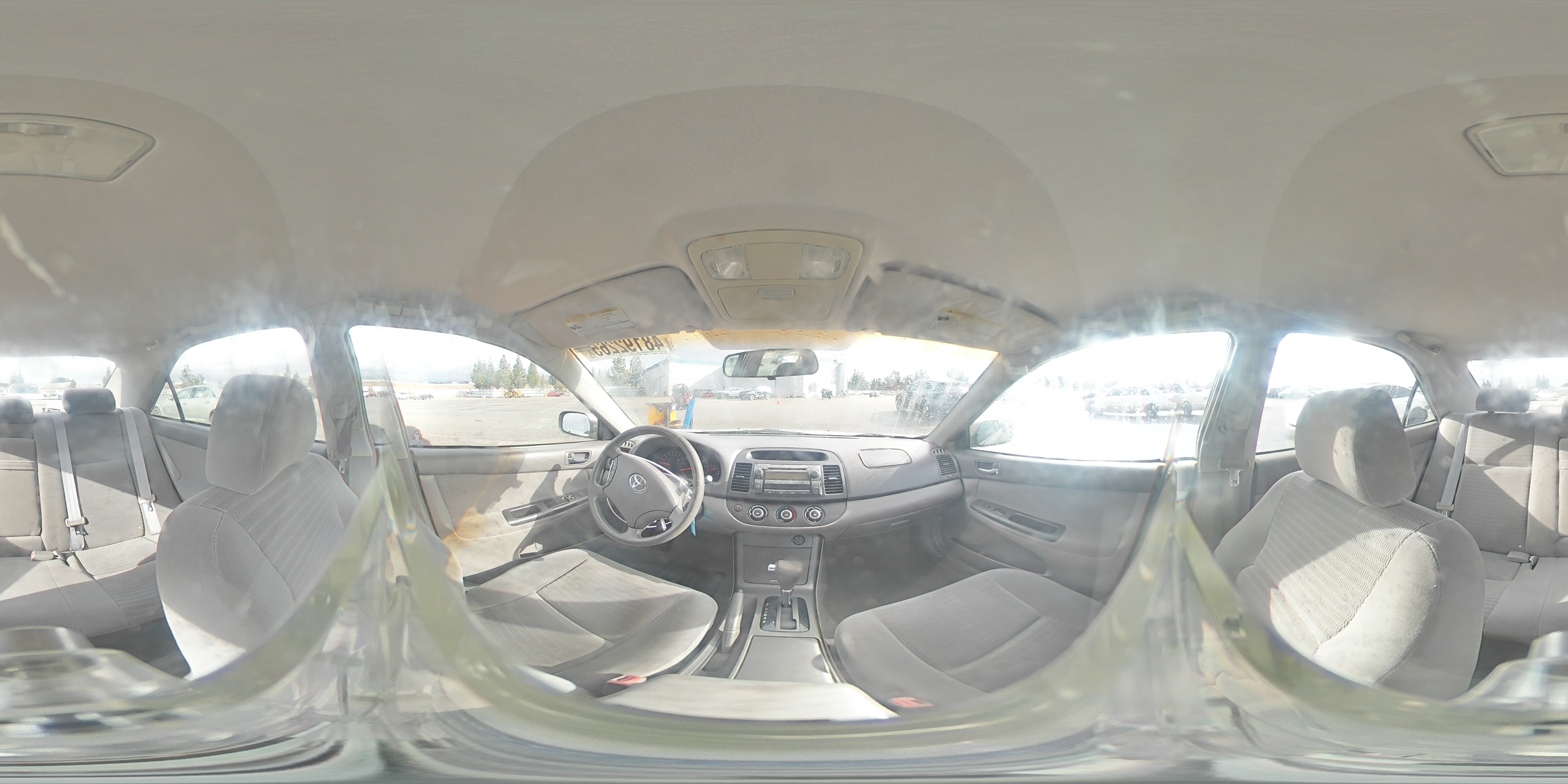 2005 Toyota Camry - Image 13