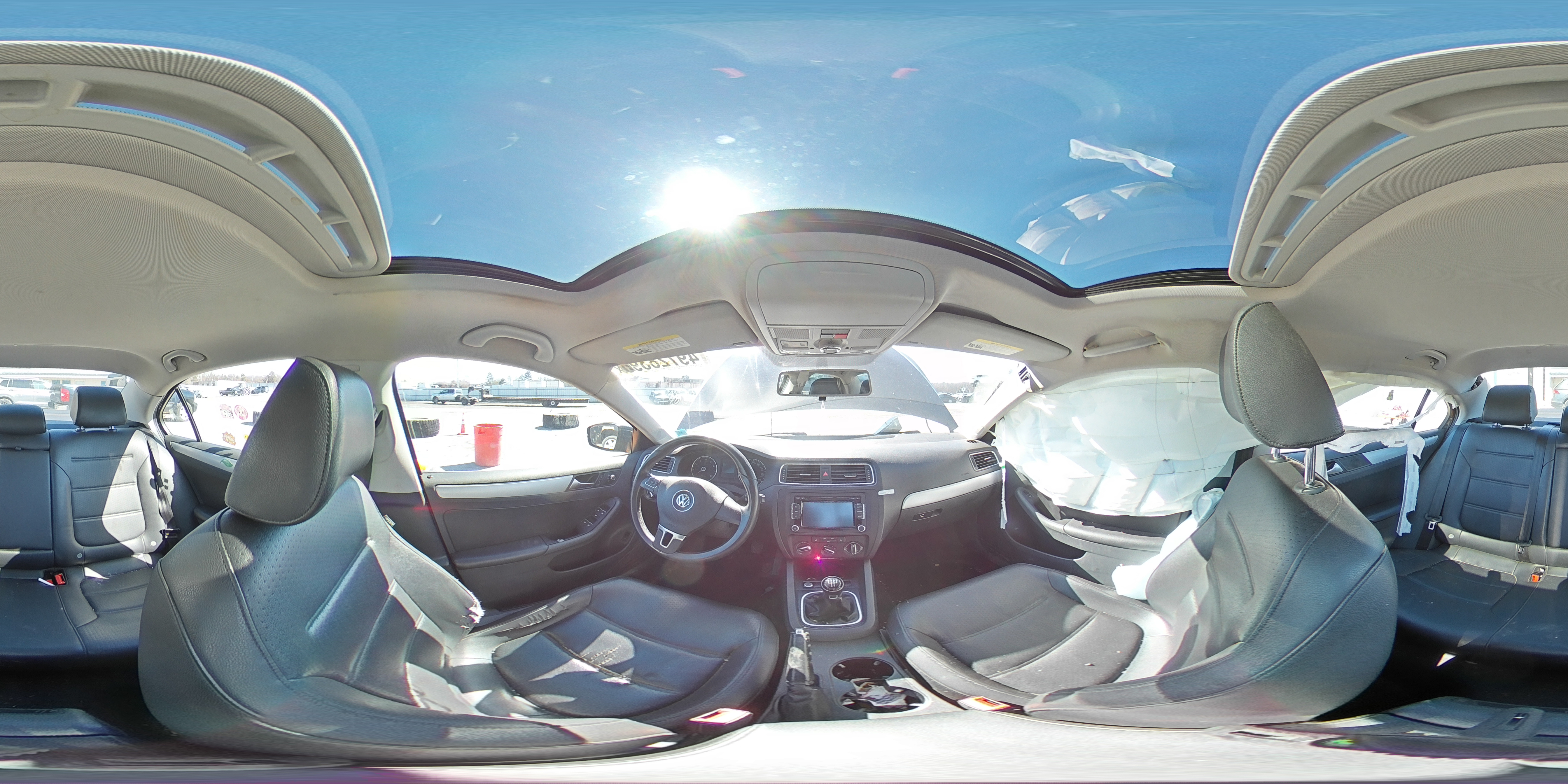 2014 Volkswagen Jetta - Image 13