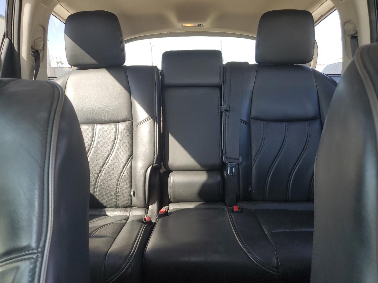 2015 Infiniti QX60 - Image 10