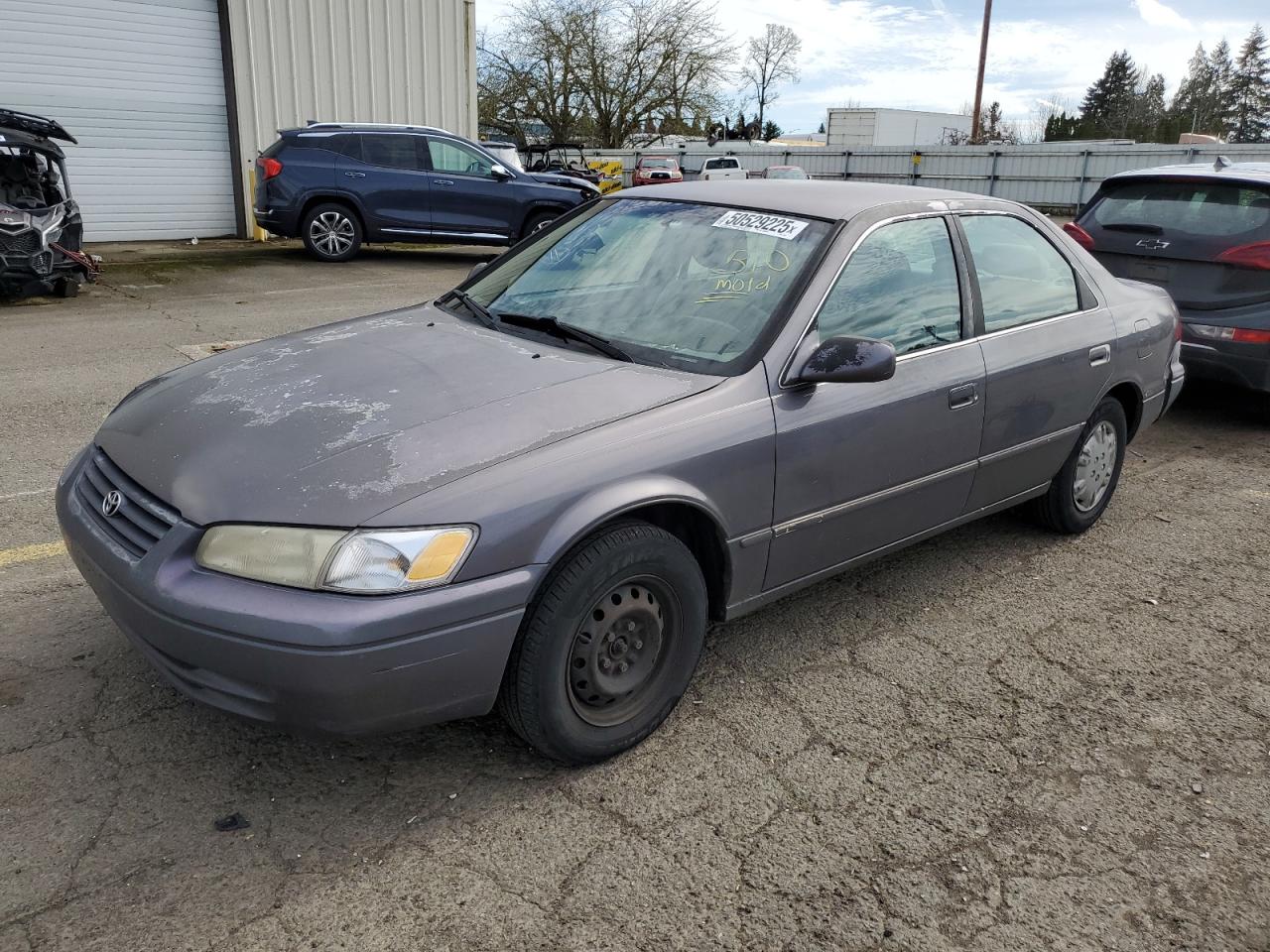 1999 Toyota Camry Ce for Sale in Woodburn, OR - Side