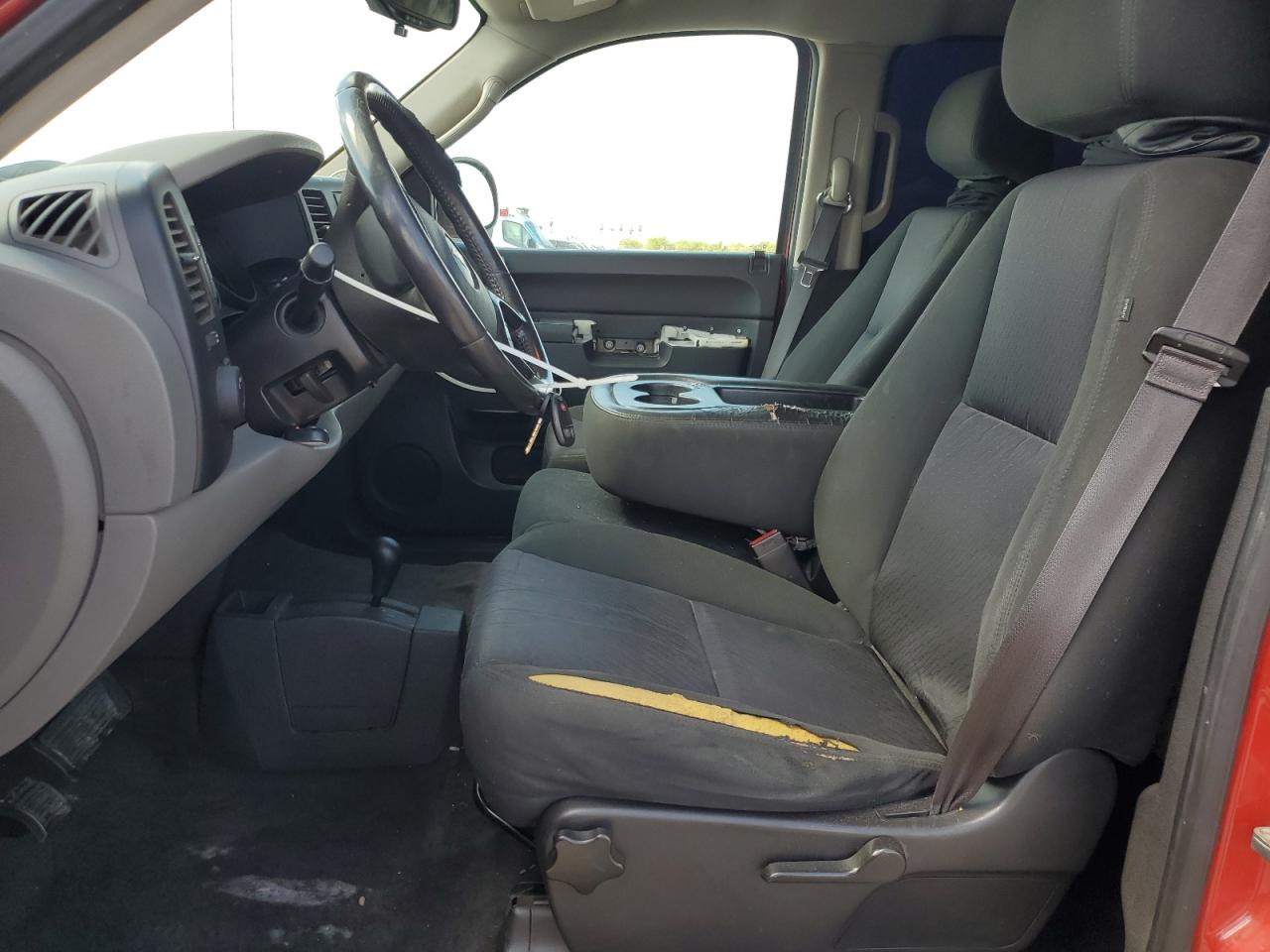 2013 Chevrolet Silverado - Image 13