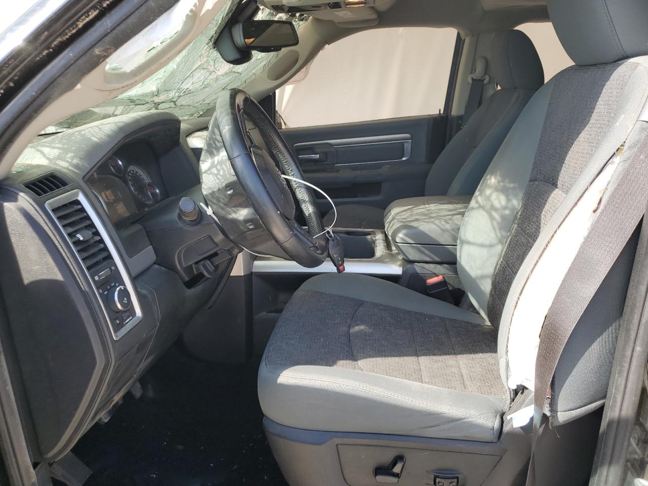 2016 RAM 1500 - Image 7