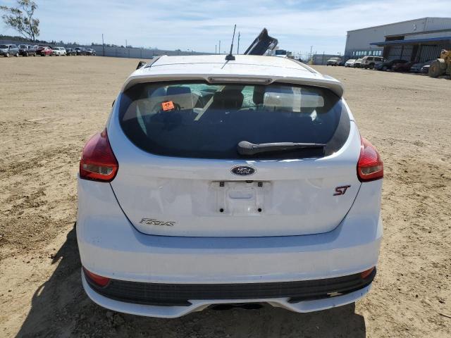  FORD FOCUS 2017 Белый