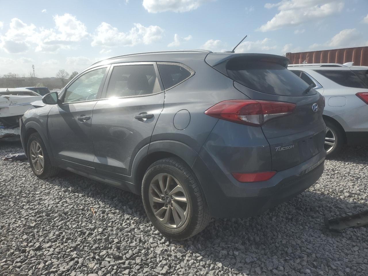 2016 Hyundai Tucson - Image 2