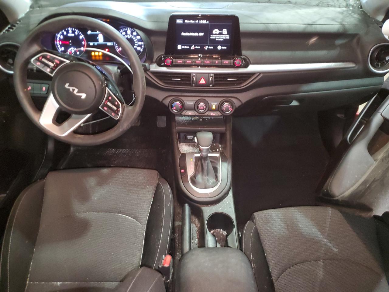 2023 Kia Forte - Image 8