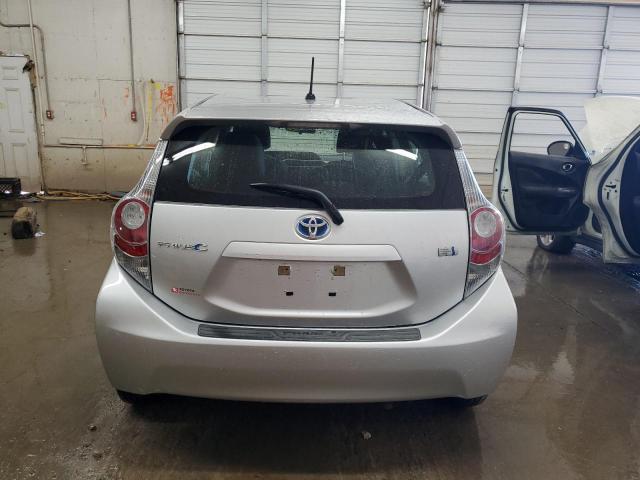  TOYOTA PRIUS 2012 Серебристый