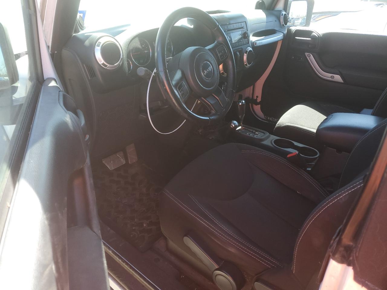 2014 Jeep Wrangler - Image 8