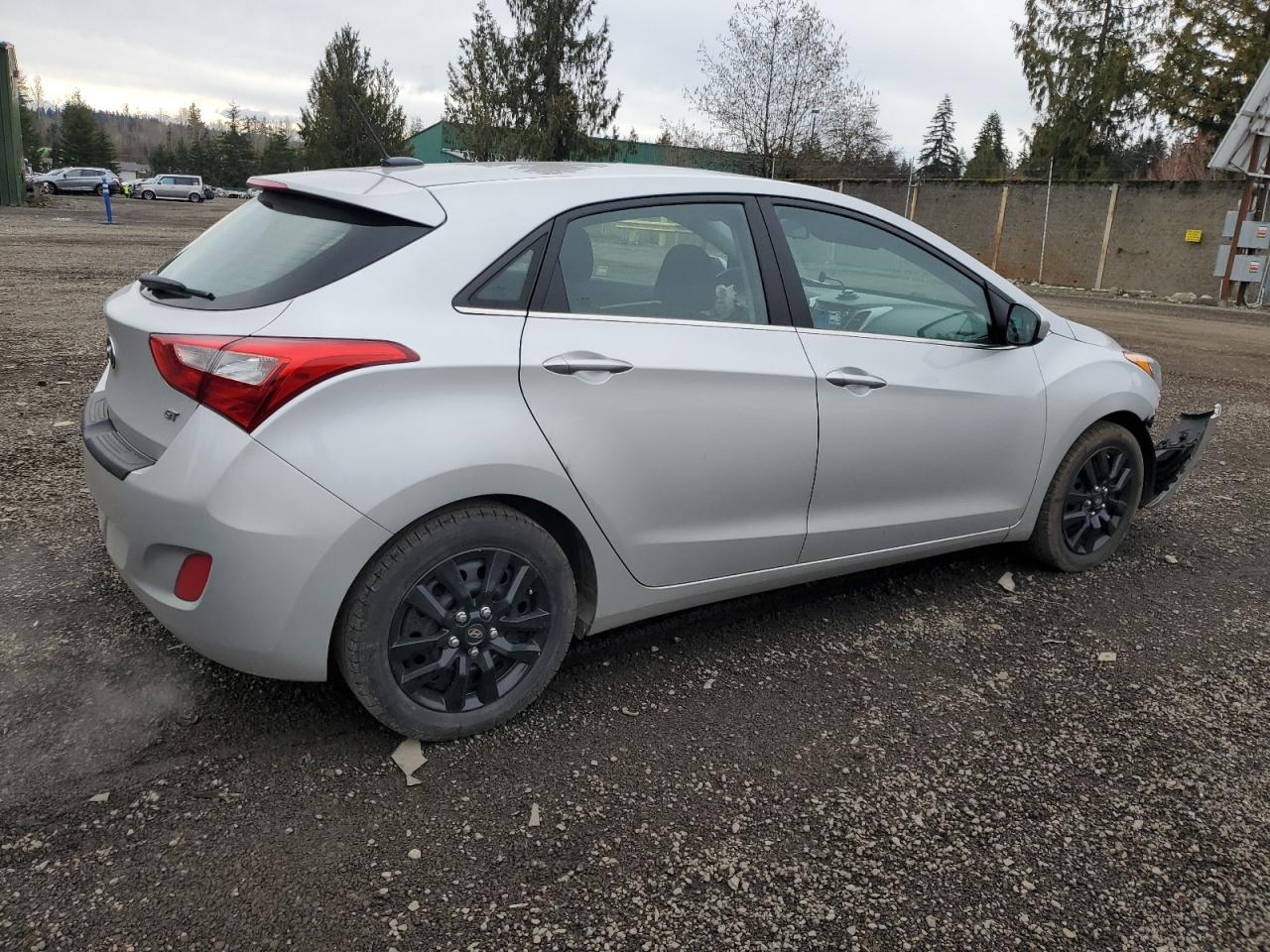 2016 Hyundai Elantra - Image 3