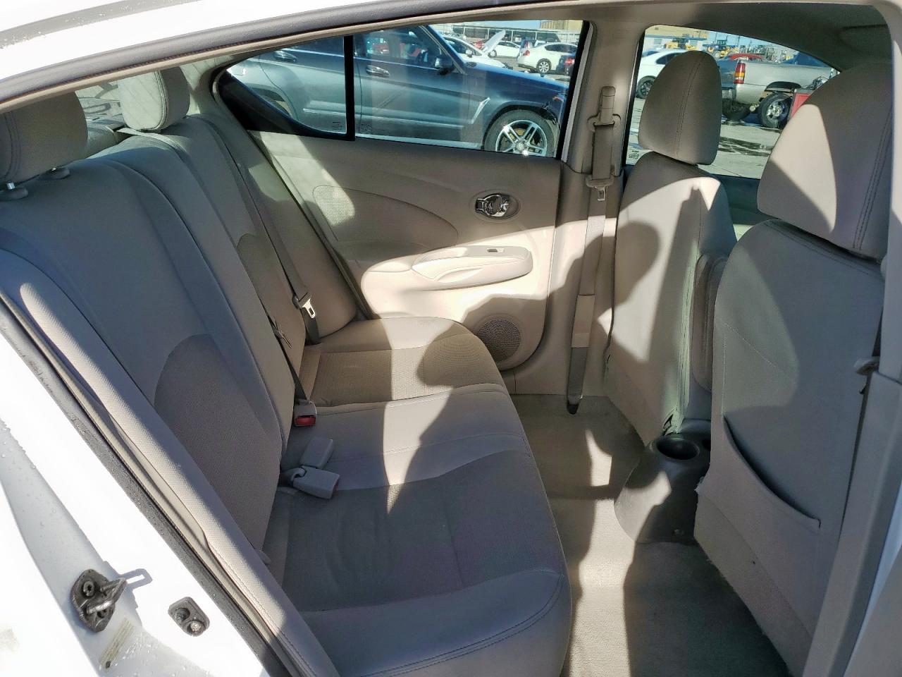 2014 Nissan Versa - Image 10