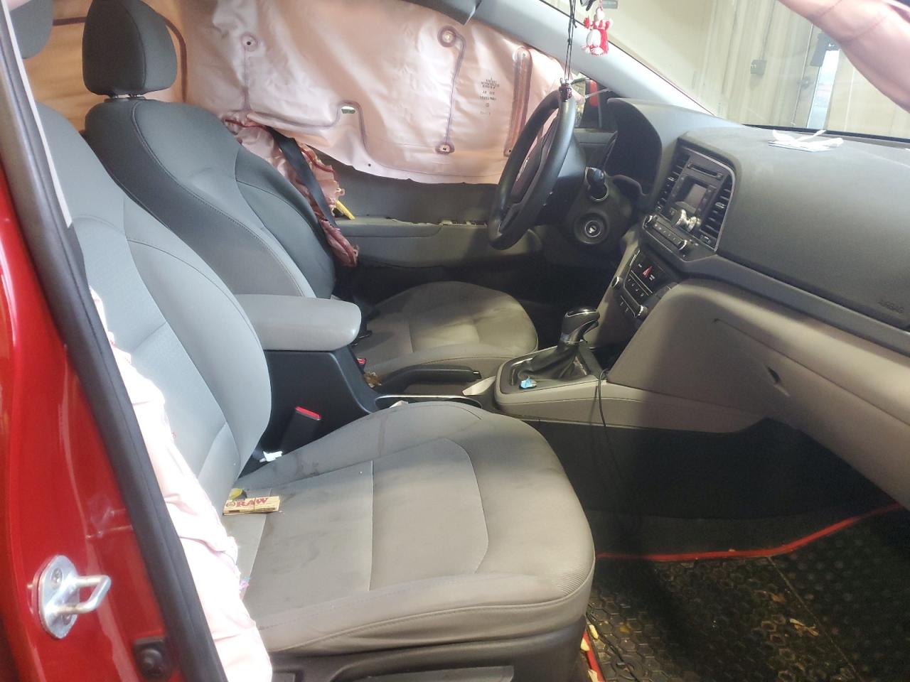2017 Hyundai Elantra - Image 7