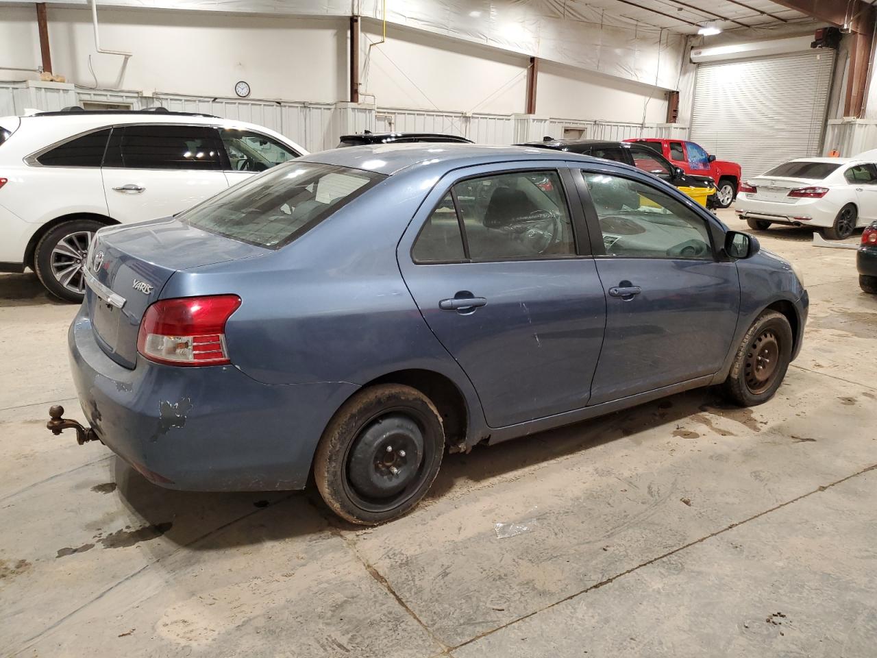 2010 Toyota Yaris - Image 3