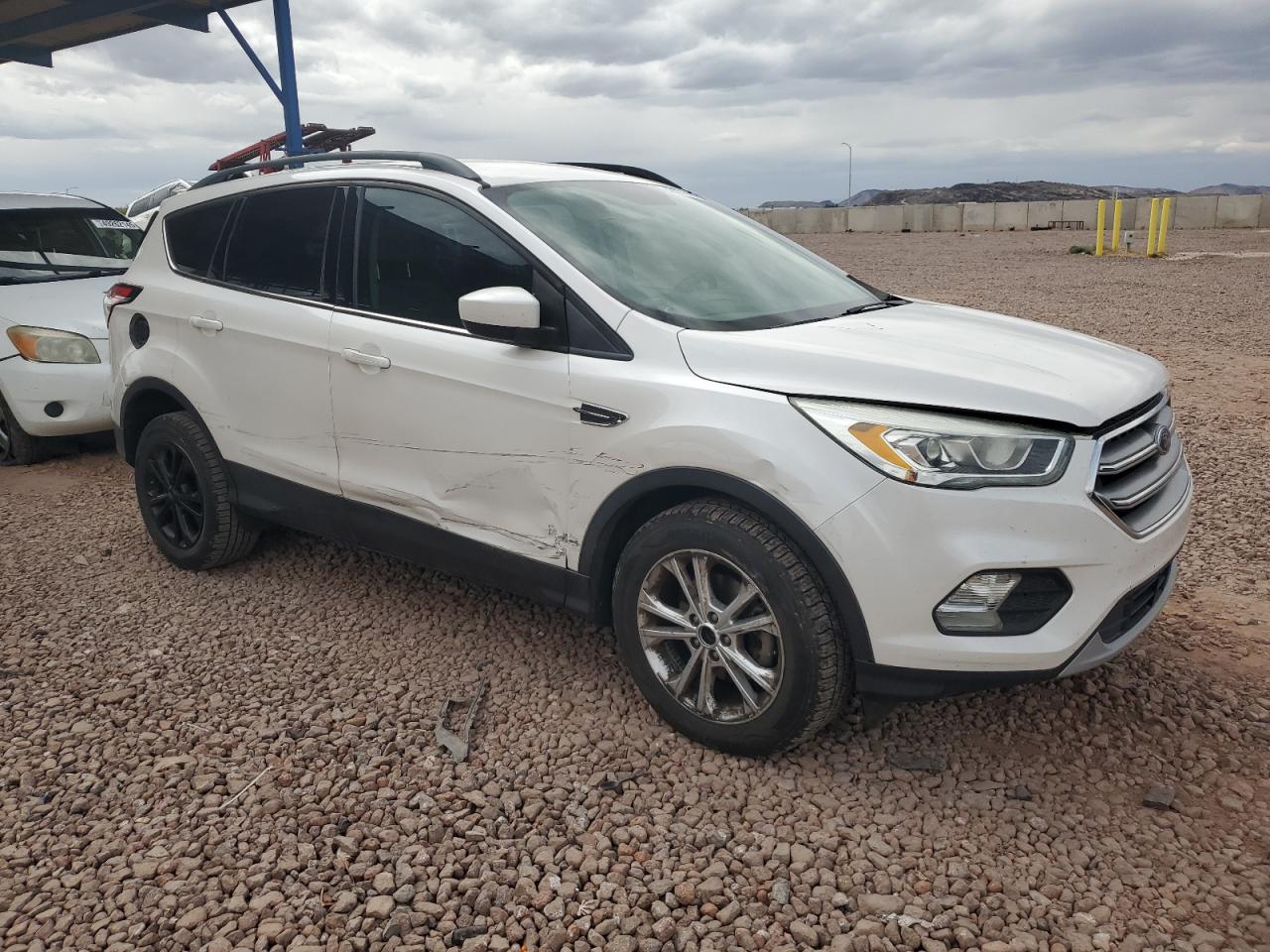 2017 Ford Escape - Image 4