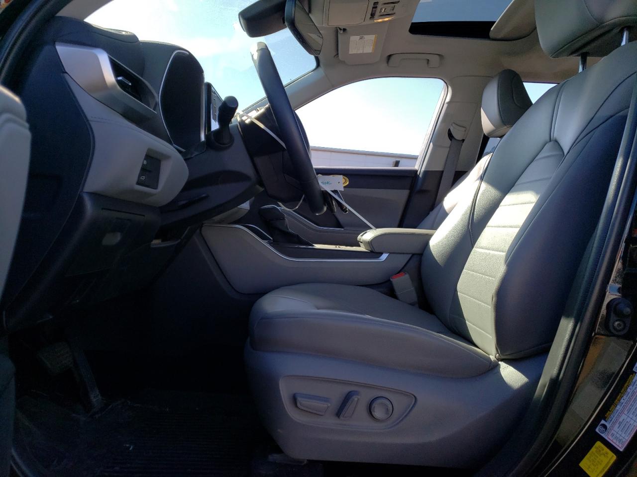 2022 Toyota Highlander - Image 7