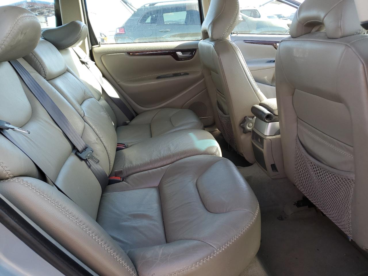 2001 Volvo V70 Xc VIN: YV1SZ58D511023167 Lot: 47957325