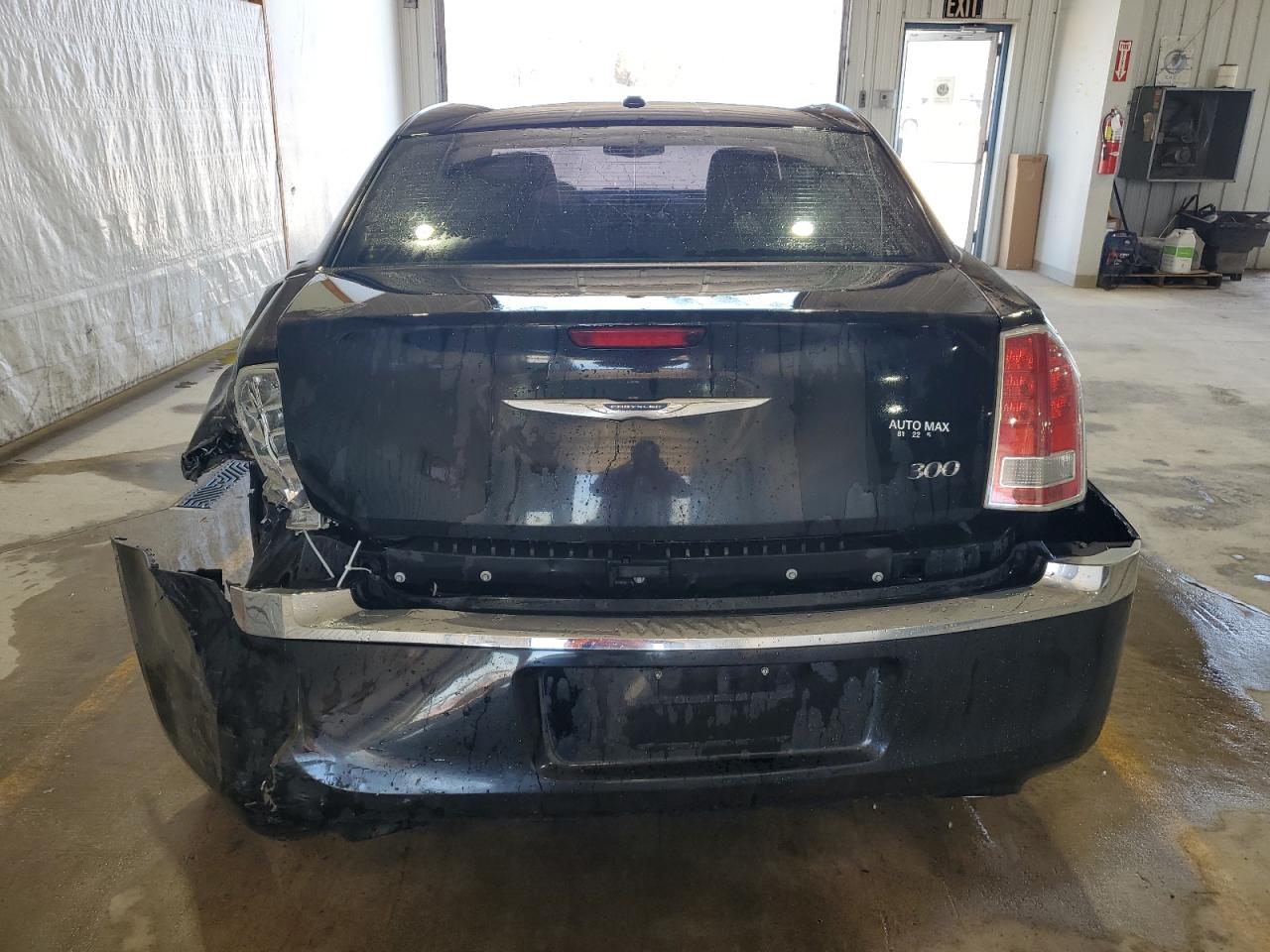 2014 Chrysler 300 - Image 6