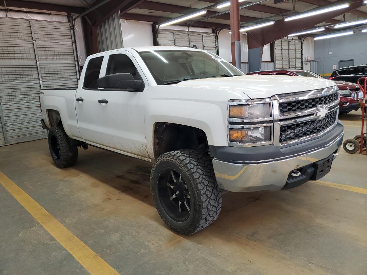 2014 Chevrolet Silverado - Image 4