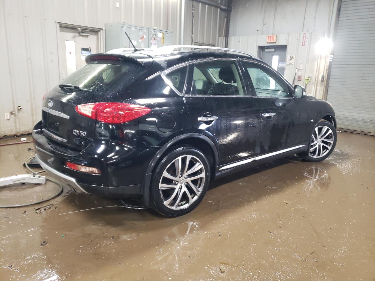 2017 Infiniti QX50 - Image 3