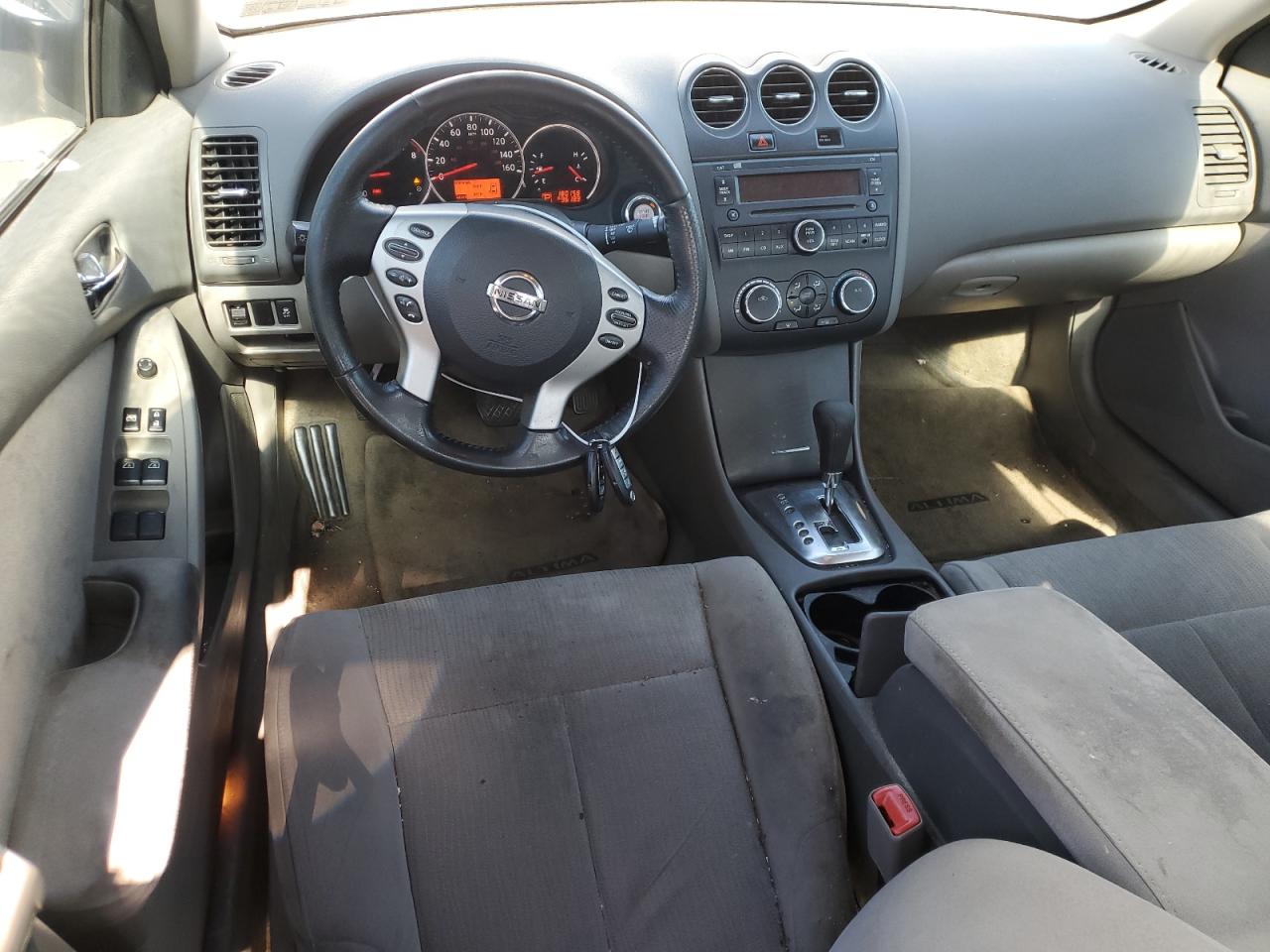 2012 Nissan Altima - Image 8
