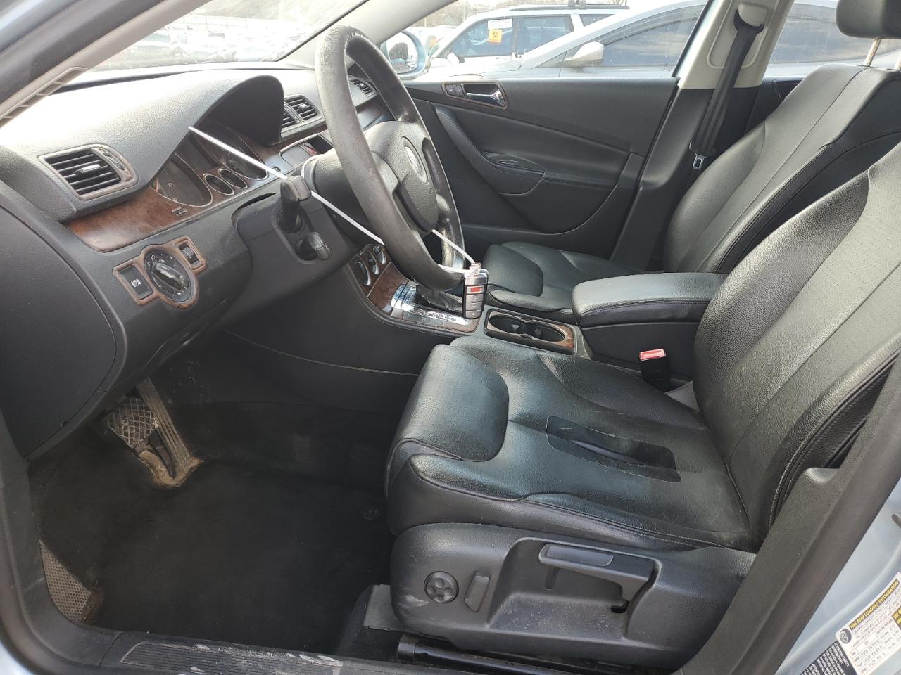 2006 Volkswagen Passat - Image 7