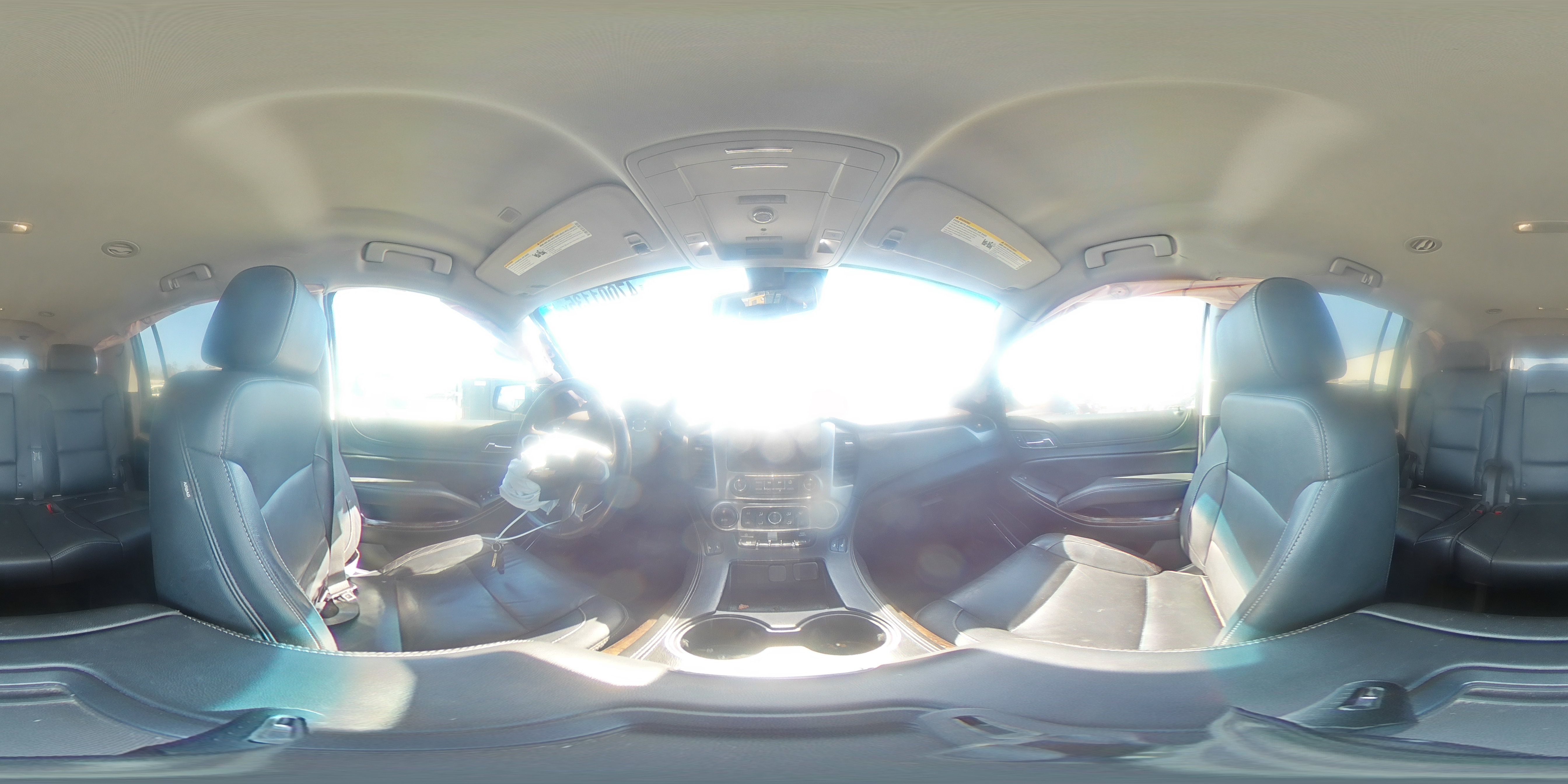 2019 Chevrolet Suburban - Image 14