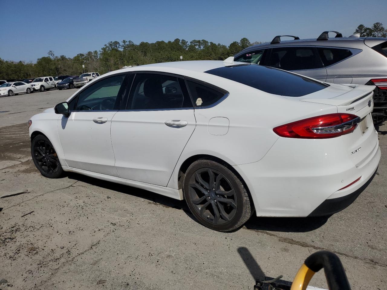 2019 Ford Fusion - Image 2