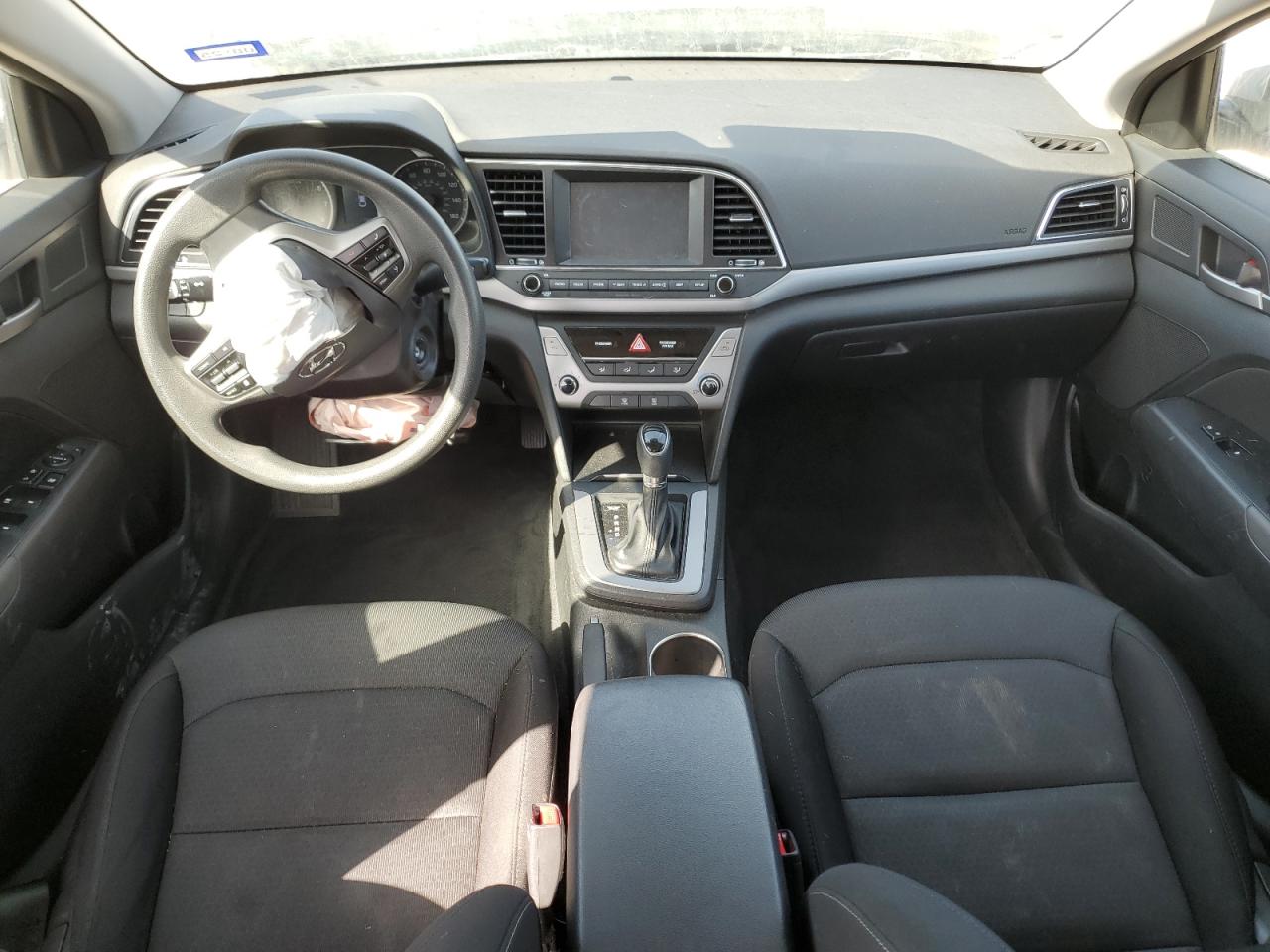2018 Hyundai Elantra - Image 8