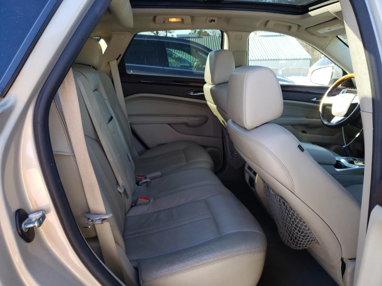 2011 Cadillac SRX - Image 11