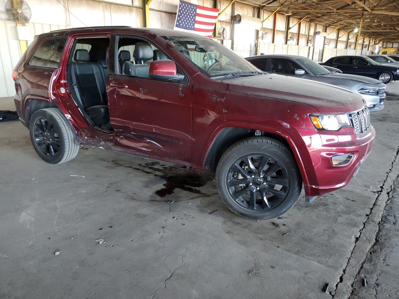 2017 Jeep Grand Cherokee - Image 4