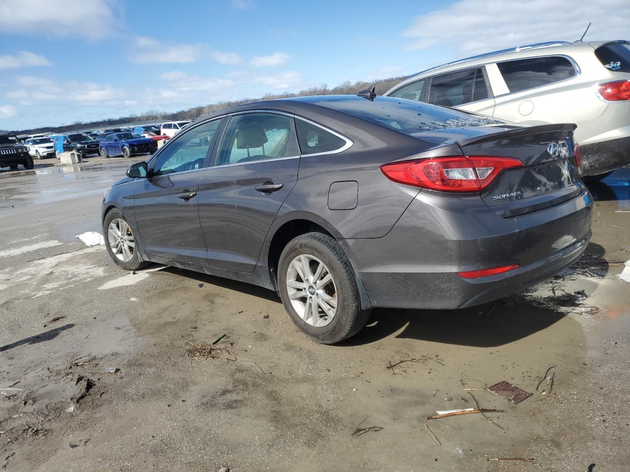 2015 Hyundai Sonata - Image 2