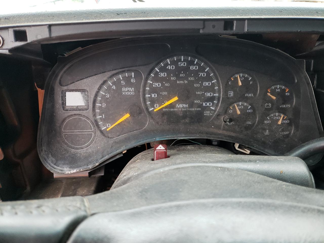 2001 Chevrolet Tahoe K1500 VIN: 1GNEK13T41R202324 Lot: 49880325