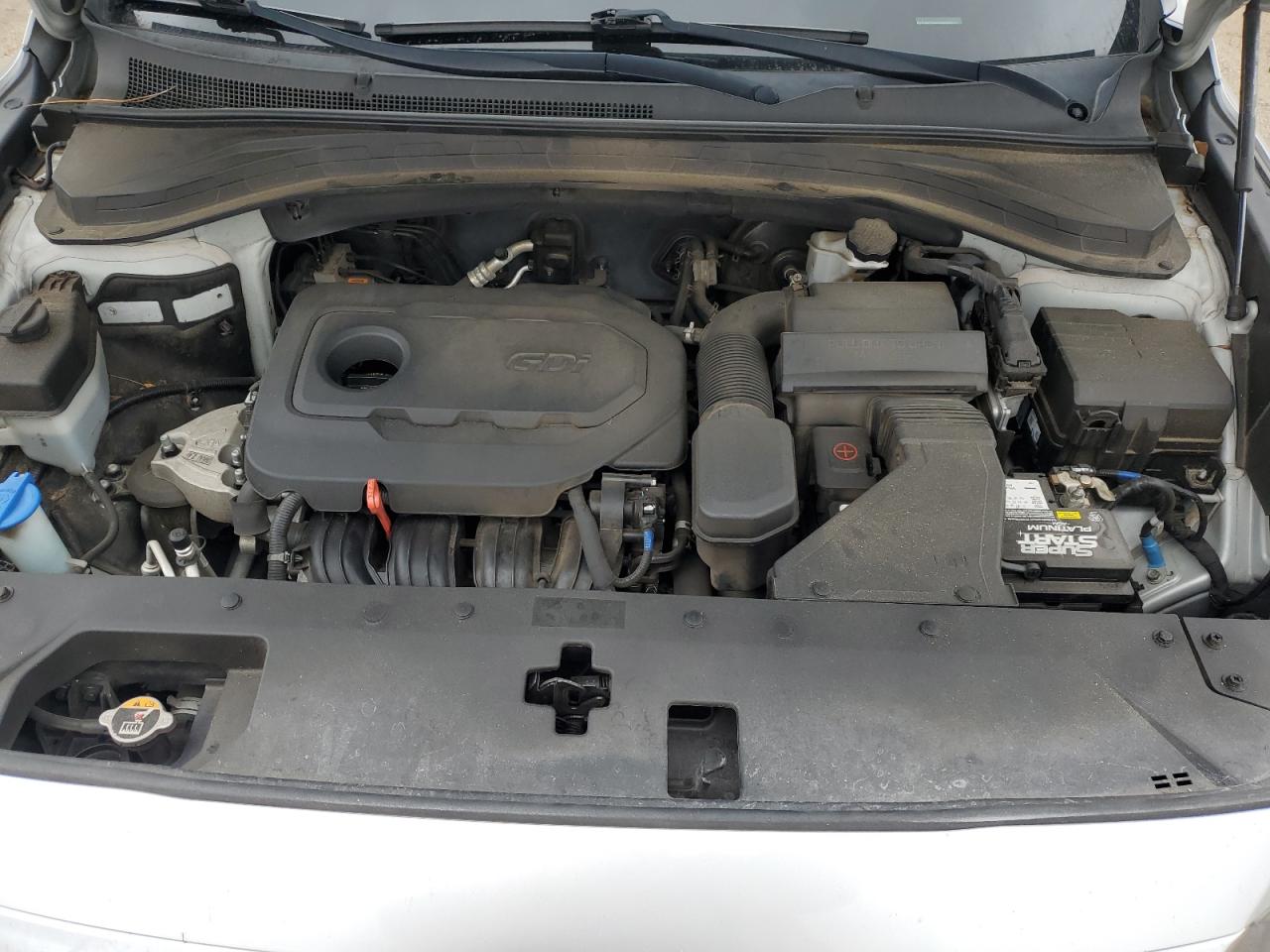 2020 Hyundai Santa Fe - Image 12