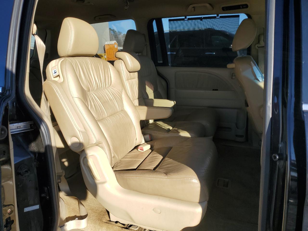 2009 Honda Odyssey - Image 11