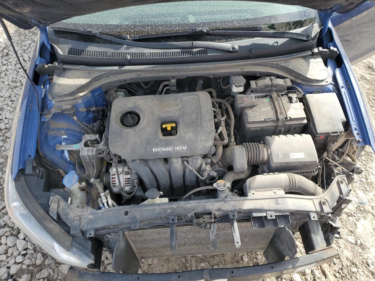 2017 Hyundai Elantra - Image 11