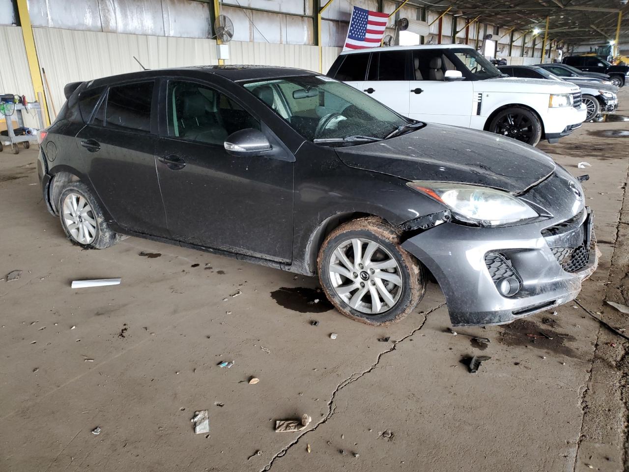 2013 Mazda 3 - Image 4