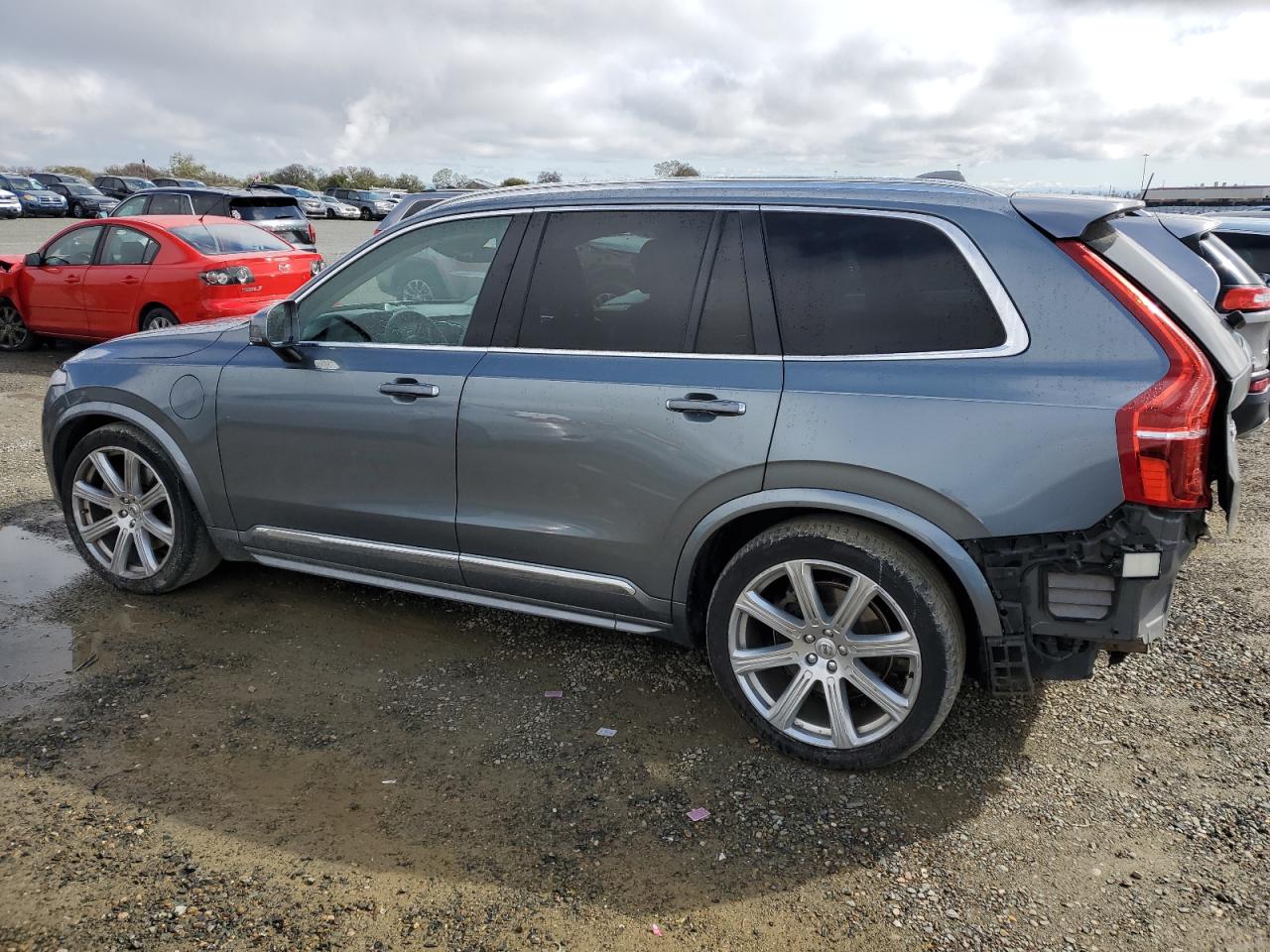 2017 Volvo XC90 - Image 2
