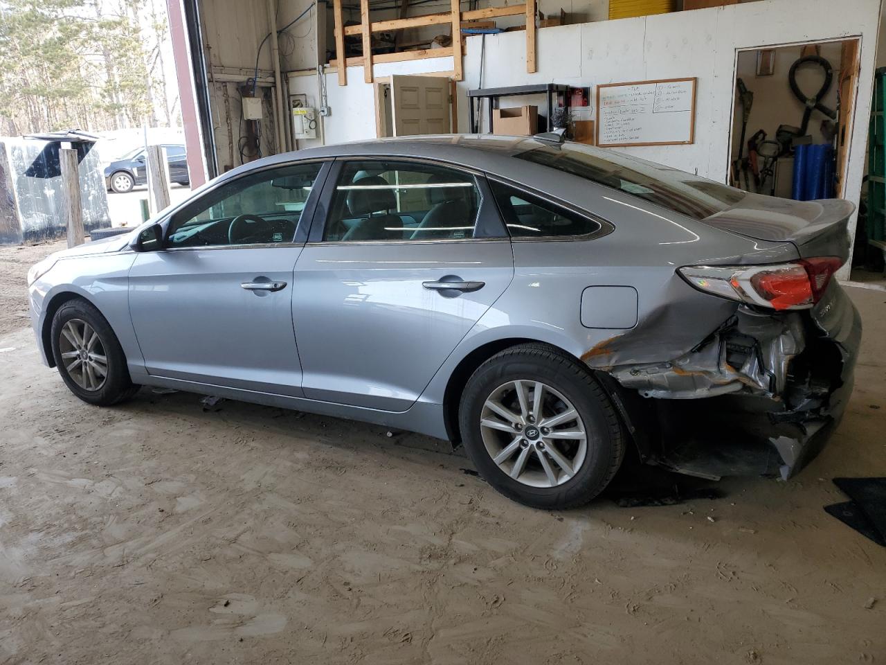 2017 Hyundai Sonata - Image 2