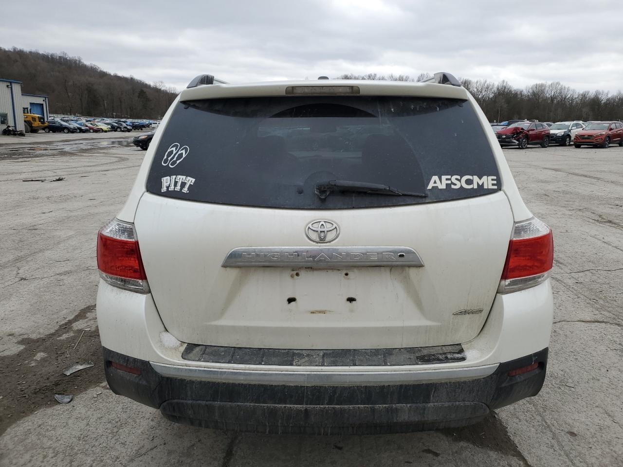 2013 Toyota Highlander - Image 6