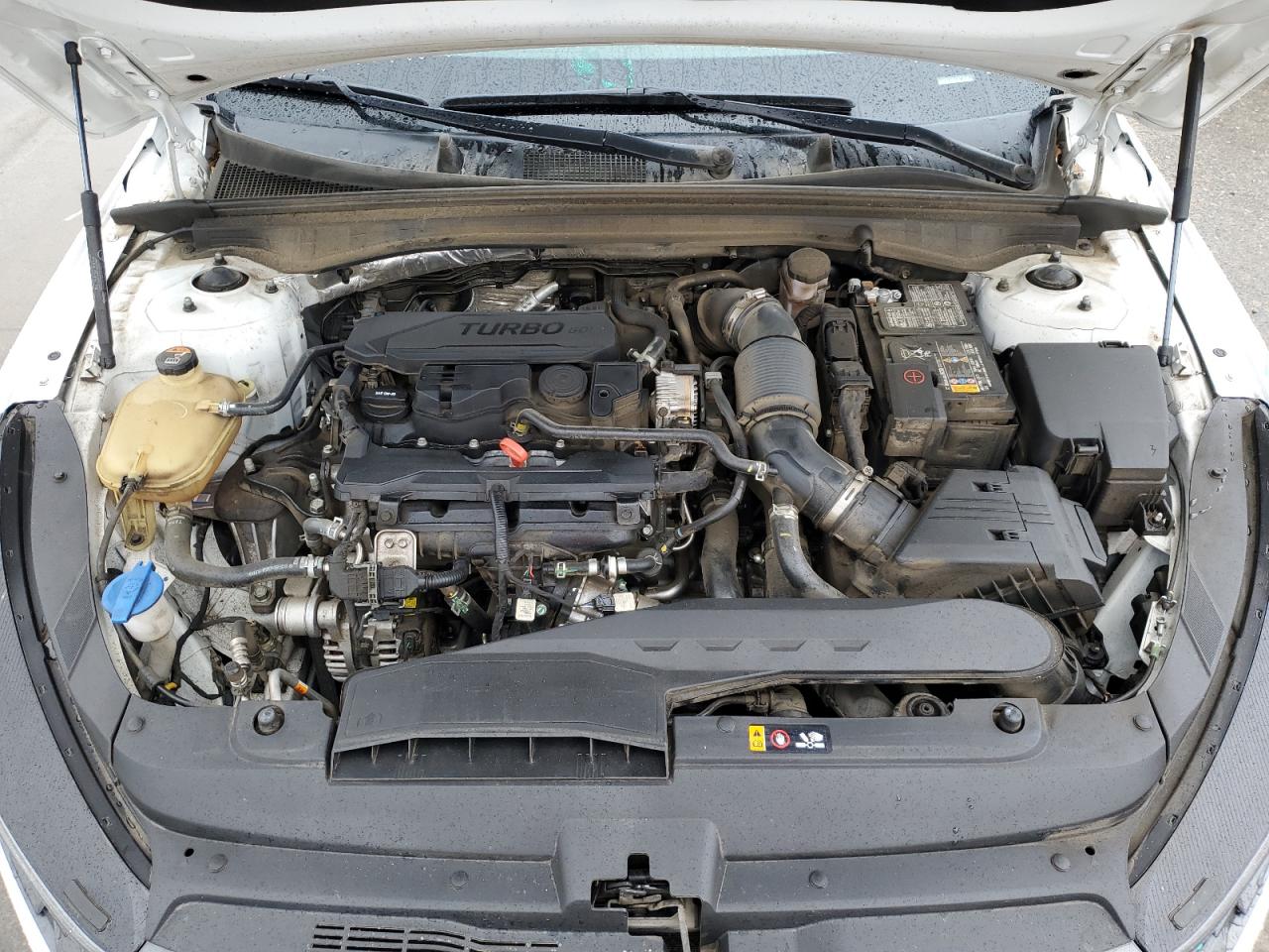 2023 Kia K5 - Image 11