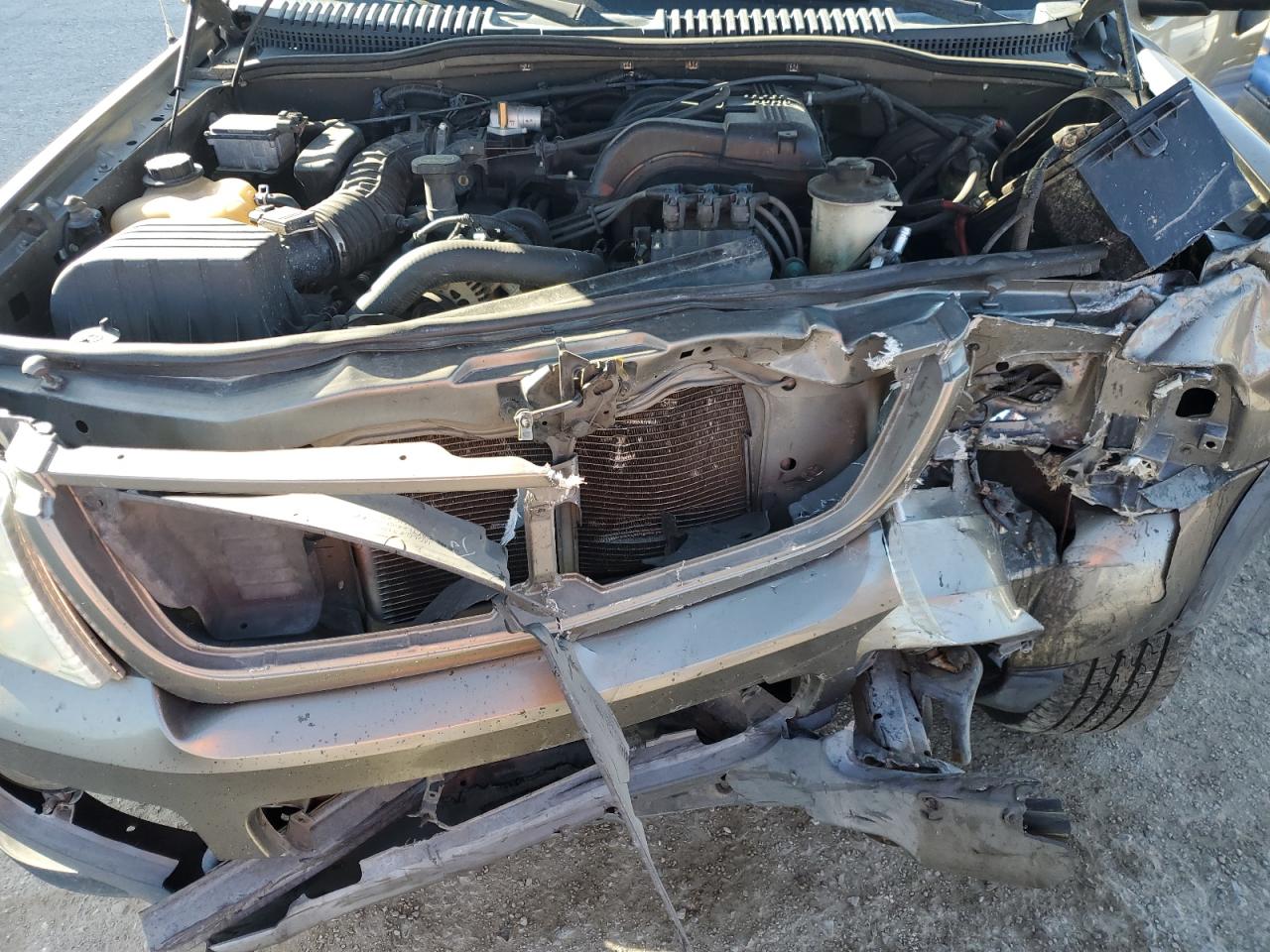 2003 Ford Explorer - Image 12