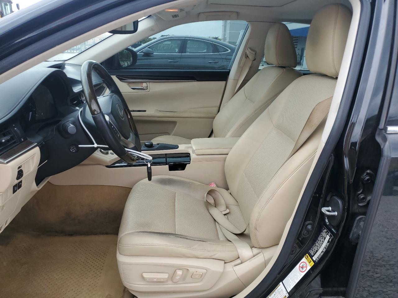 2014 Lexus ES - Image 7