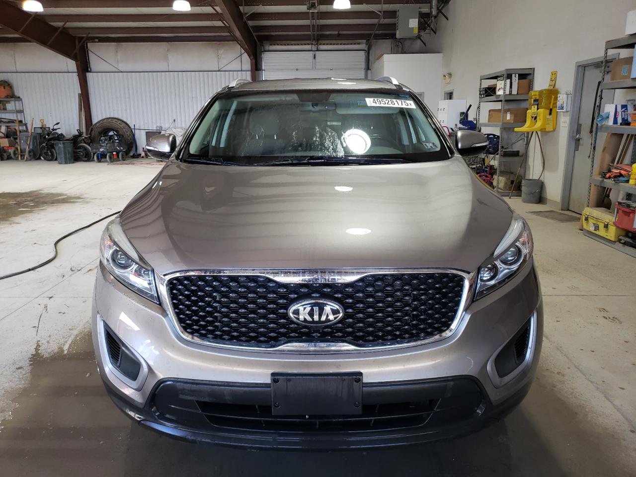 2017 Kia Sorento - Image 5