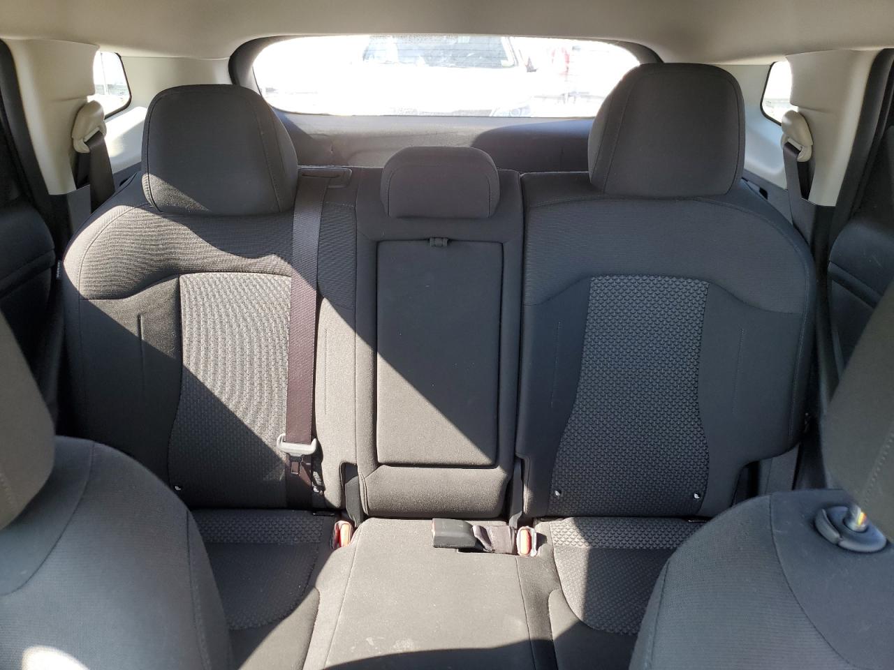 2024 Kia Sportage - Image 10