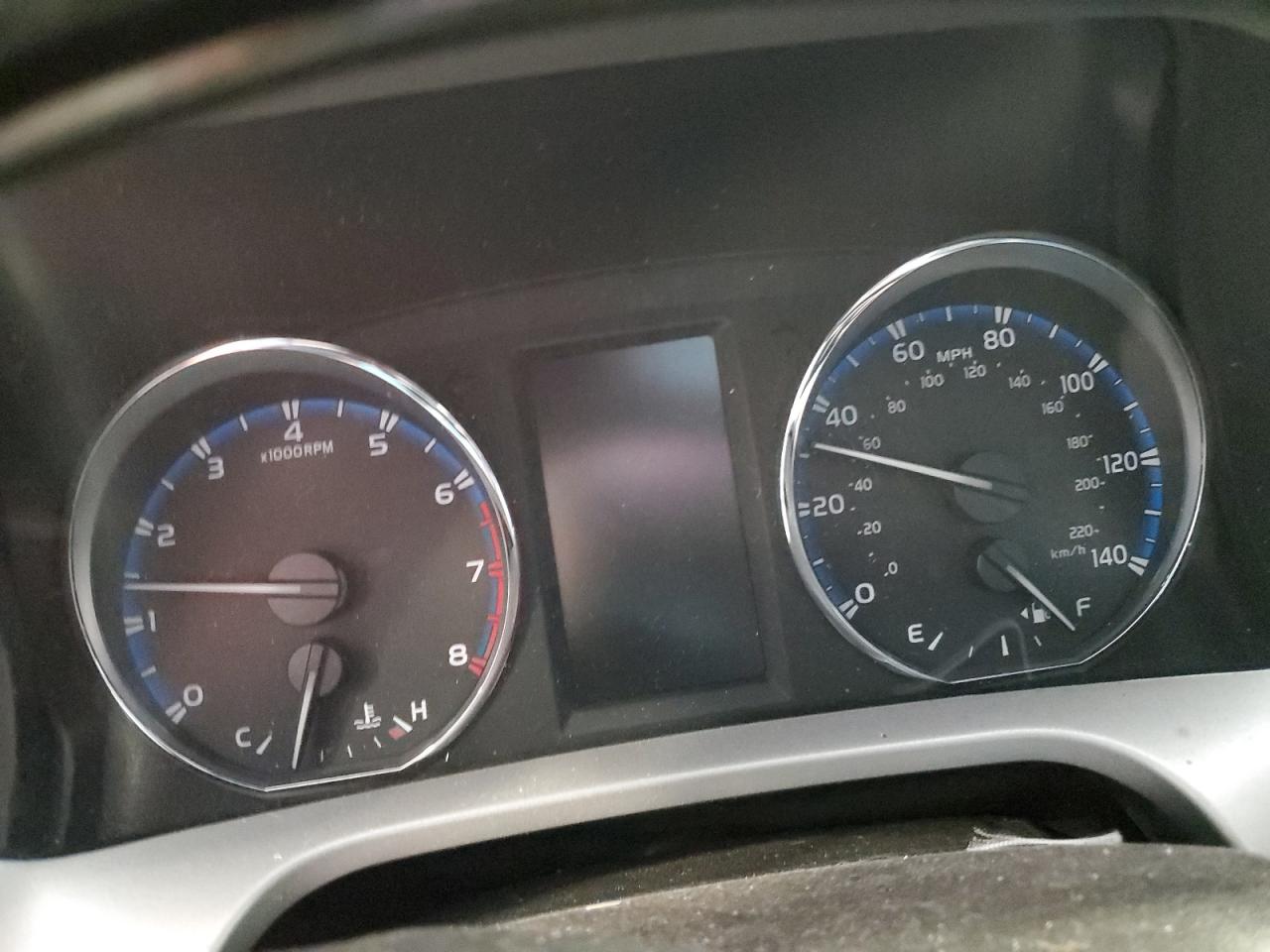 2016 Toyota RAV 4 - Image 9