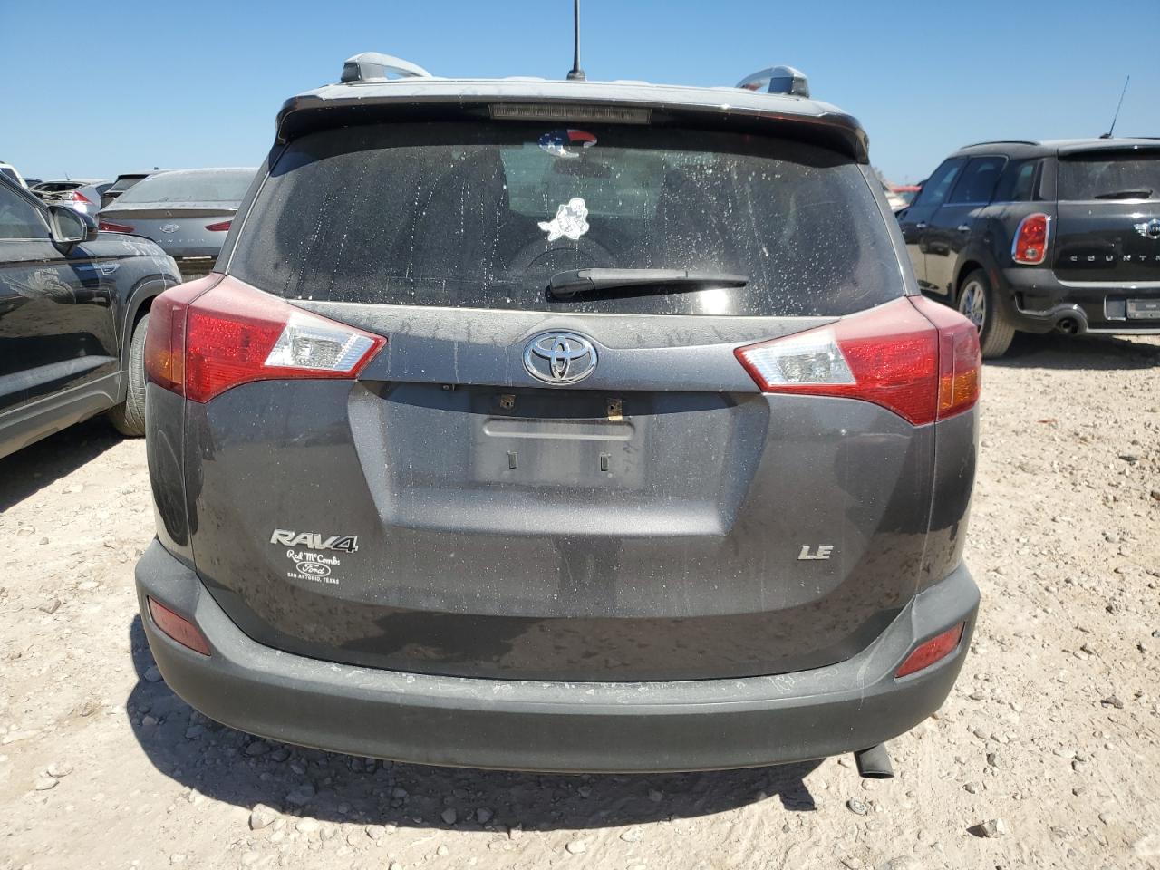 2015 Toyota RAV 4 - Image 6