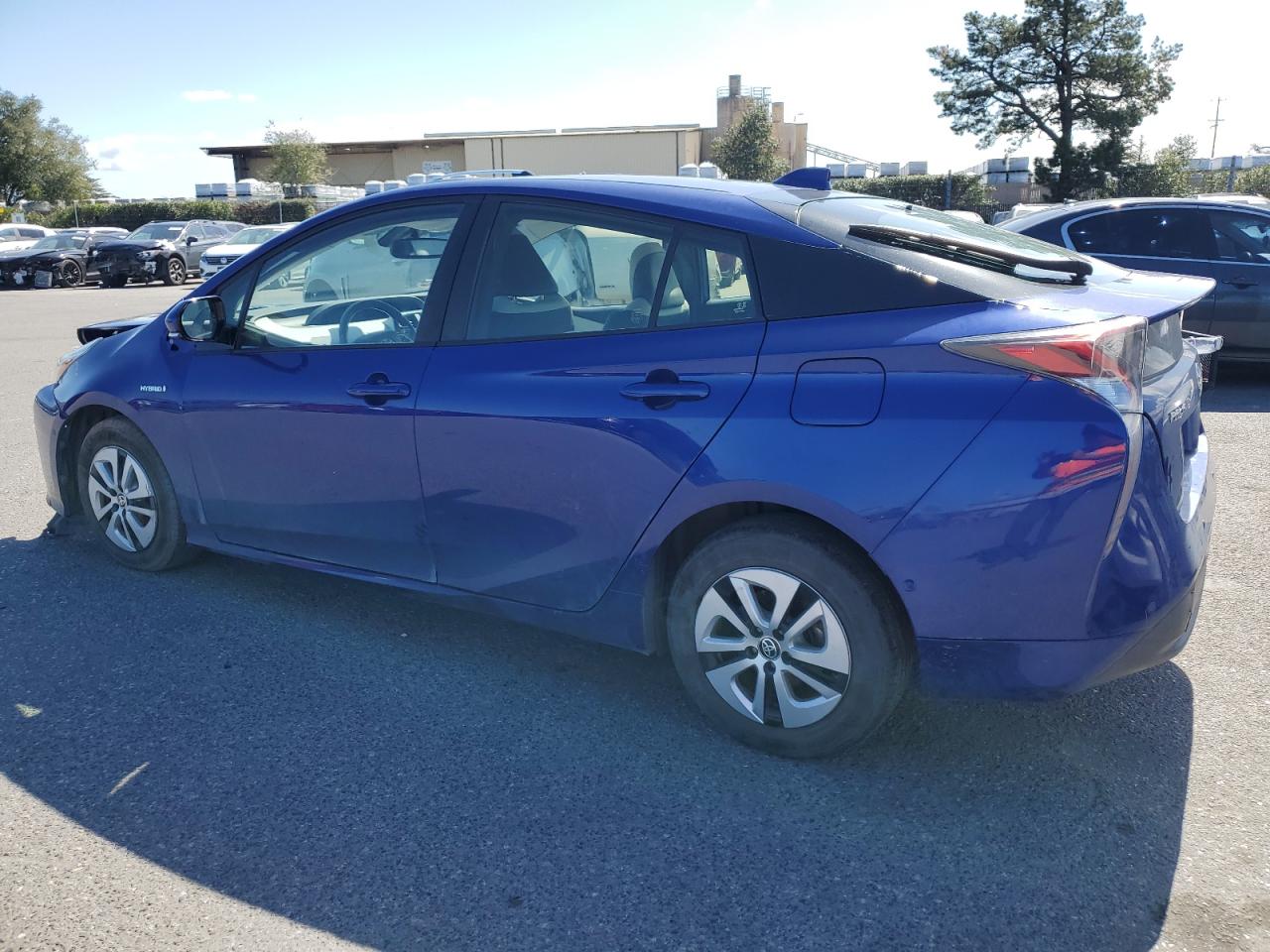 2016 Toyota Prius - Image 2